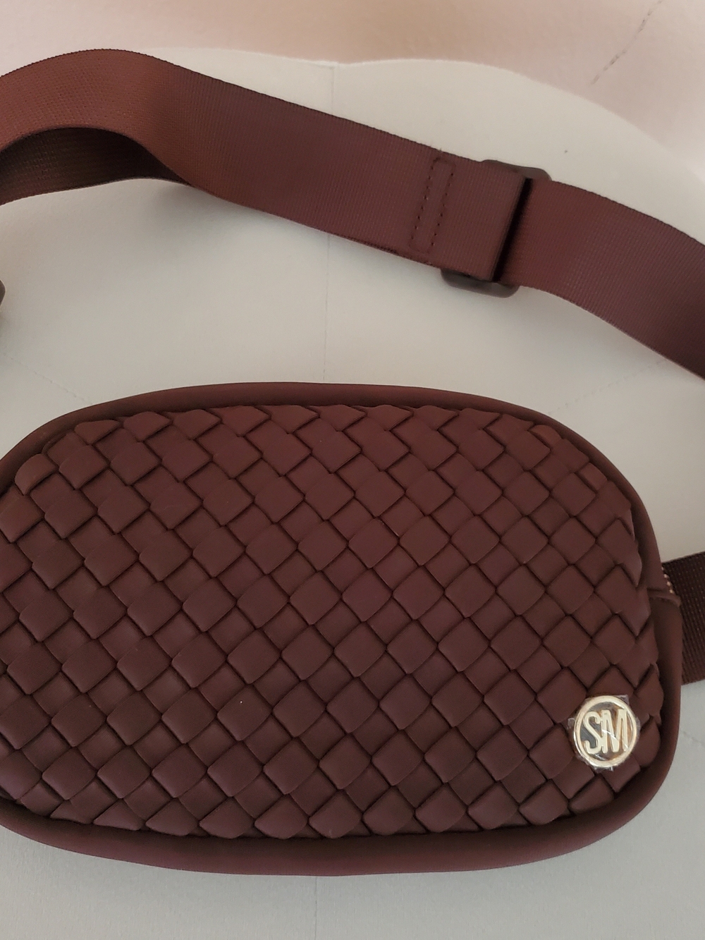 Steve Madden Woven Crossbody Belt Bag in Brown